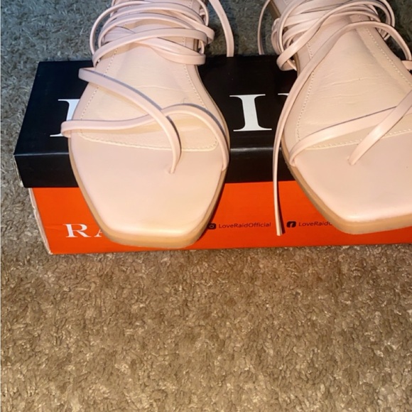 Women’s flat tie up sandals - Picture 3 of 4